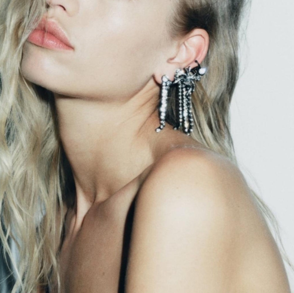 ZARA SPIDER RHINESTONE EAR CUFF